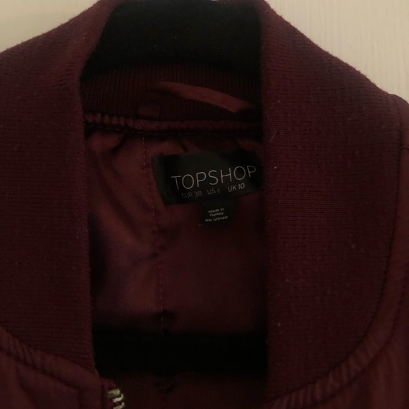 ❌ SOLD ON FB ❌ TopShop maroon bomber - Picture 2 of 4